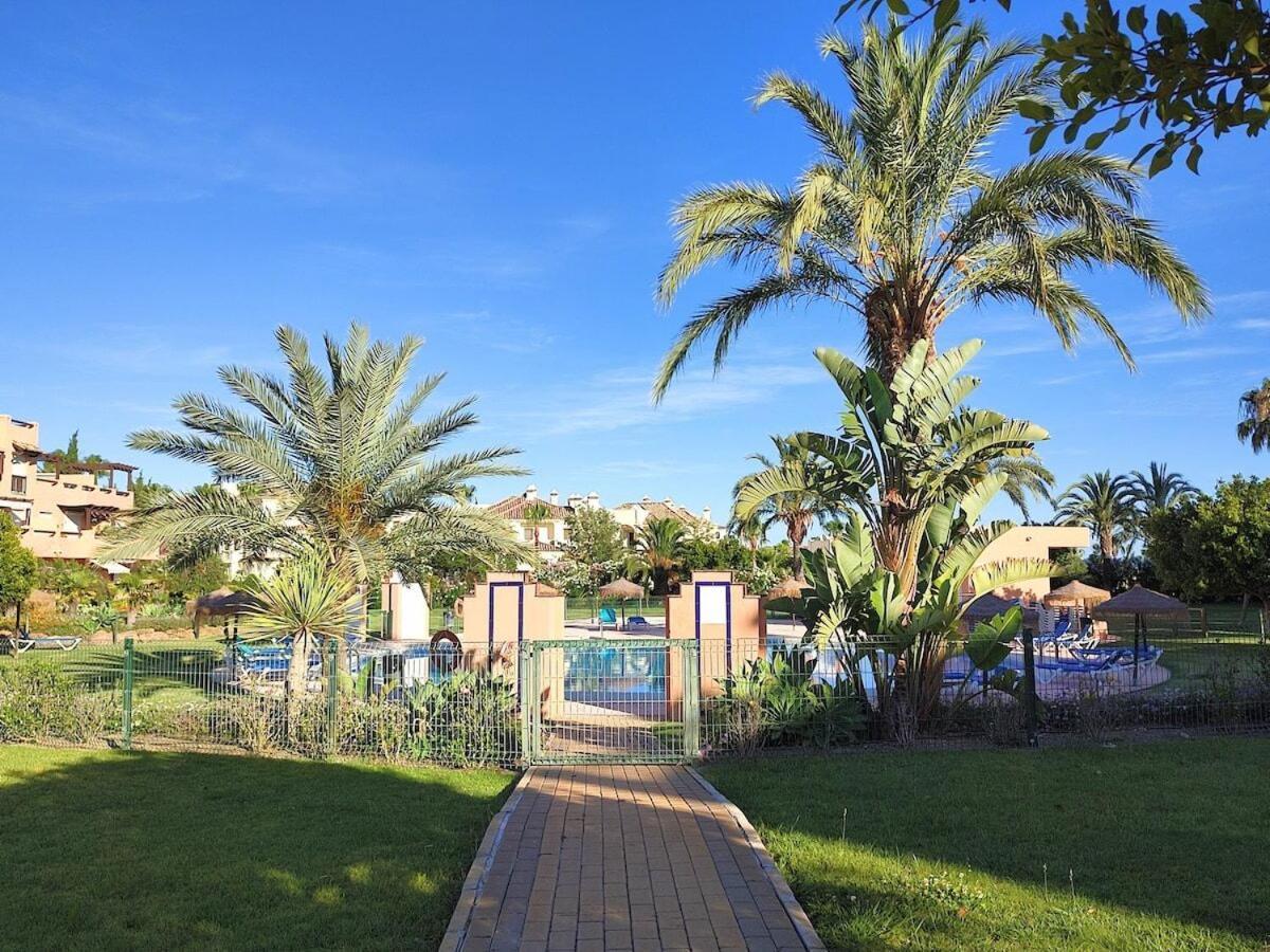 Casares Del Sol Apartment Exterior photo