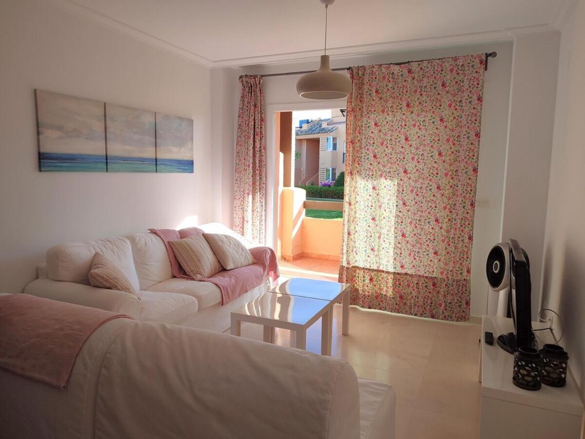 Casares Del Sol Apartment Exterior photo